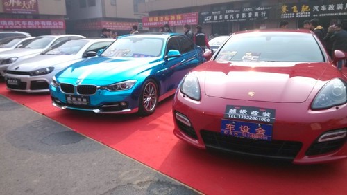 恒遠(yuǎn)恒創(chuàng)電子與四川金恒德國際汽配城聯(lián)合開業(yè)，售大智行車記錄儀