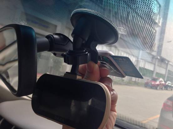 簡便 大智G322極清行車記錄儀上車安裝實(shí)拍