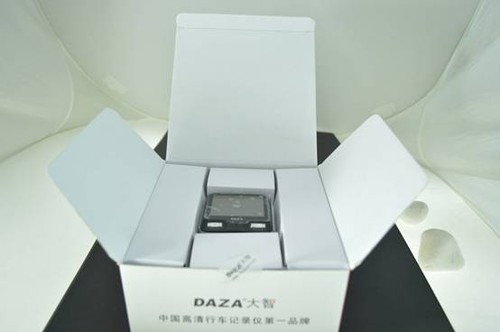 外觀要好看！大智新款極清行車記錄儀G221開箱體驗