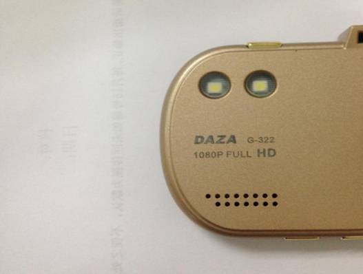 配雙LED閃光燈 大智行車記錄儀G322神來一筆